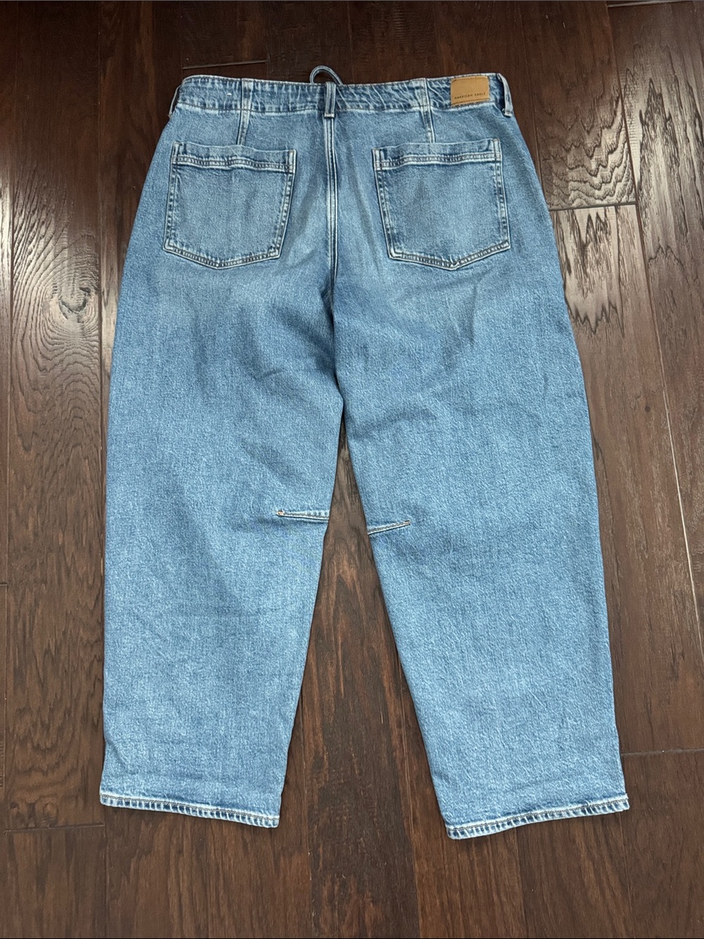 American Eagle Outfitters Light Wash Wide Leg Barrel Jeans with Drawstring - Picture 6 of 6